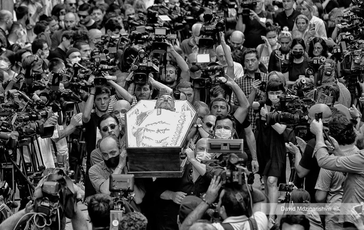 Tiflis Onur Yürüyüşü’nde saldırıya uğrayan gazeteci hayatını kaybetti